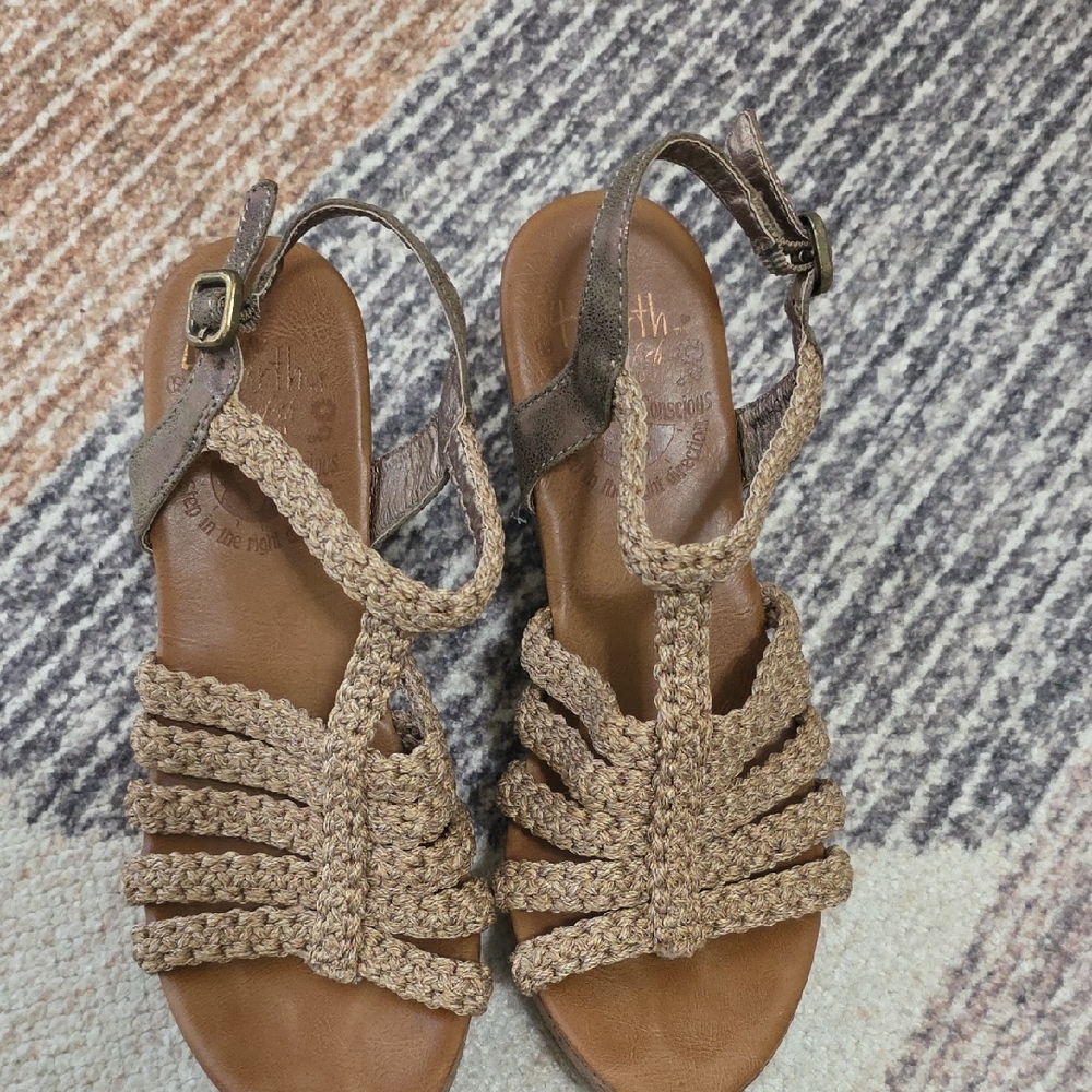 Earth Women's Brown Braided Sandals